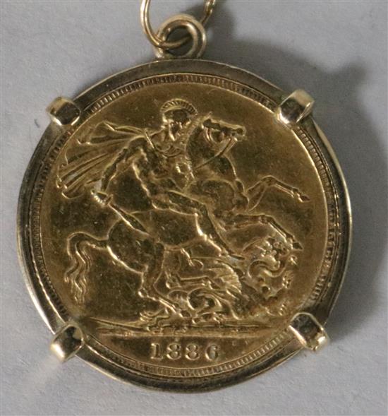 A Victoria 1886 gold full sovereign, now in yellow metal pendant mount.